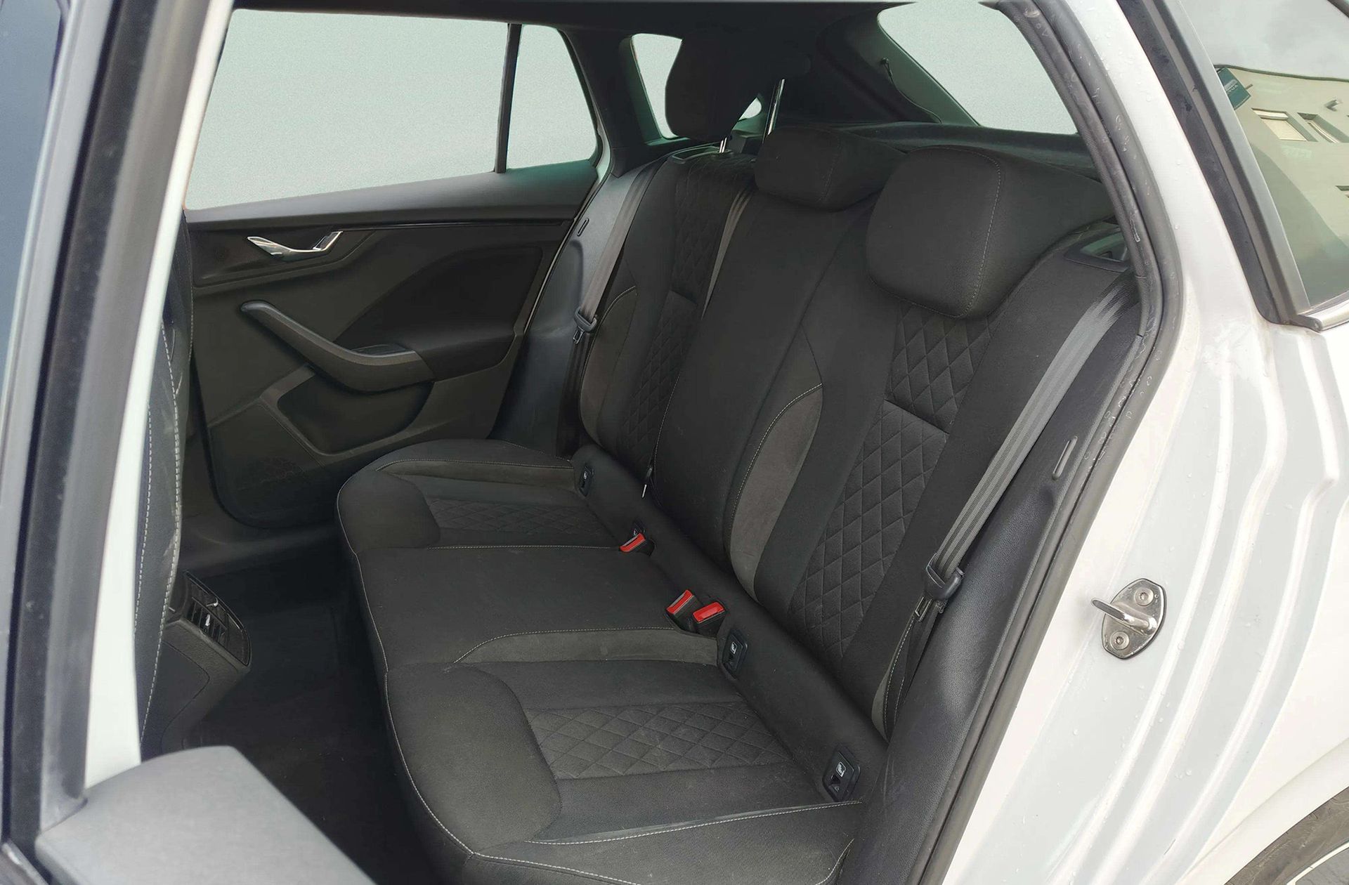 Škoda Scala 1.5 TSI Sport - foto 11