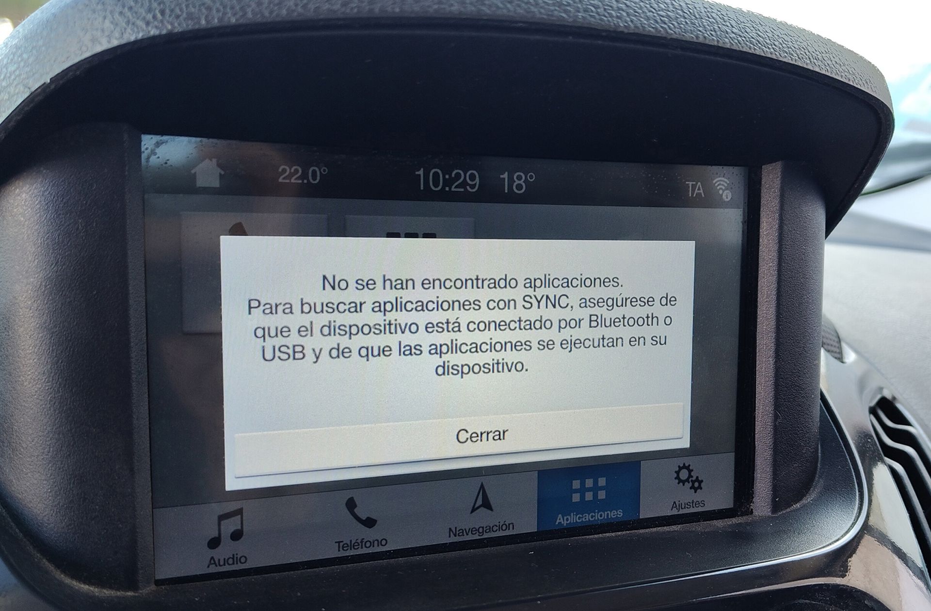 Ford Tourneo Courier 1.0 EcoBoost Titanium - foto 31