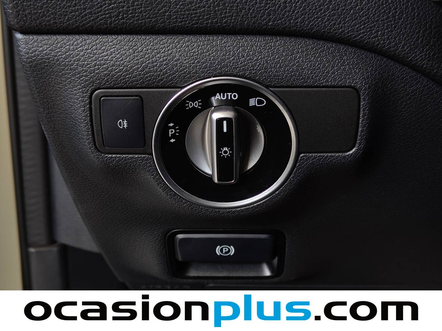 Accesorios del Mercedes GLA Mercedes-Benz GLA 200 d Urban (136 CV)