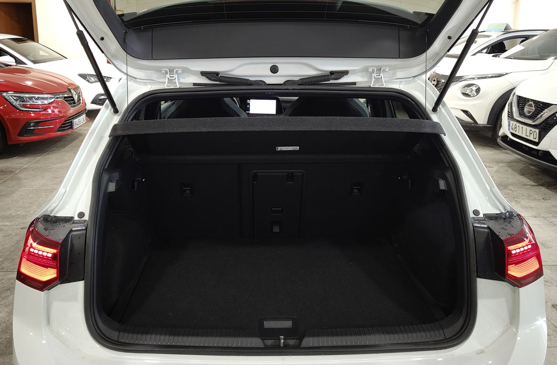Volkswagen Golf R-Line 1.5 eTSI DSG - foto 19