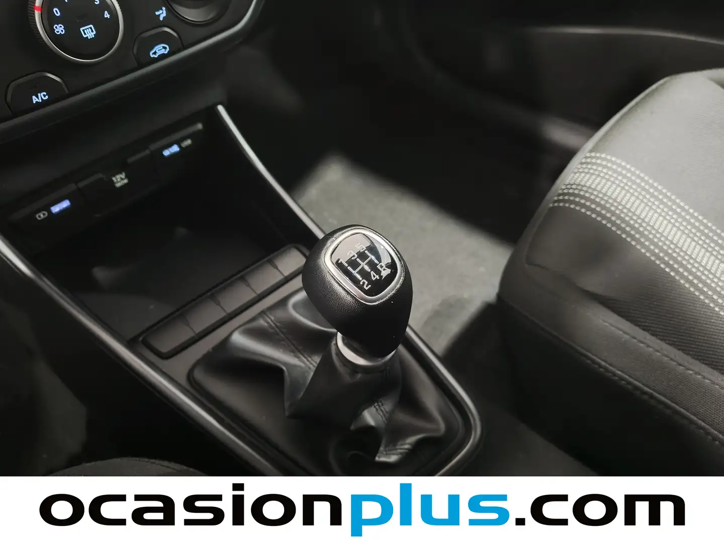 Foto Hyundai Bayon Hyundai Bayon 1.2 MPI Essence  (84 CV)