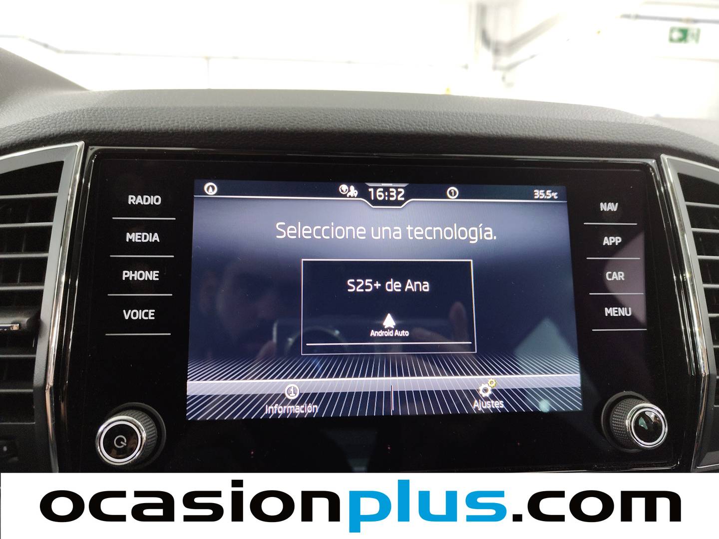Extras y acabados del Skoda Karoq Skoda Karoq 1.0 TSI Ambition (115 CV)