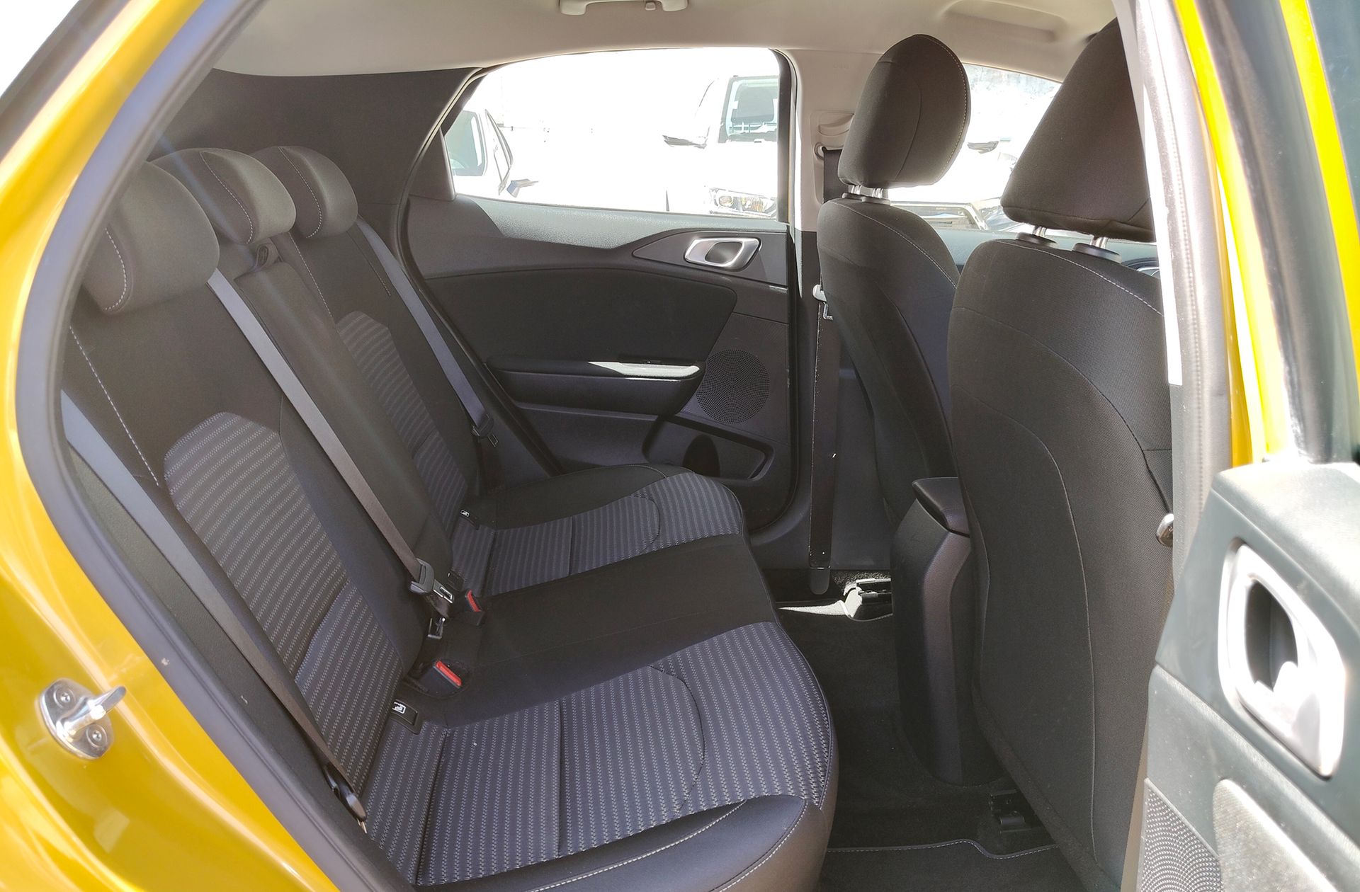 Kia XCeed 1.5 MHEV iMT Drive - foto 17
