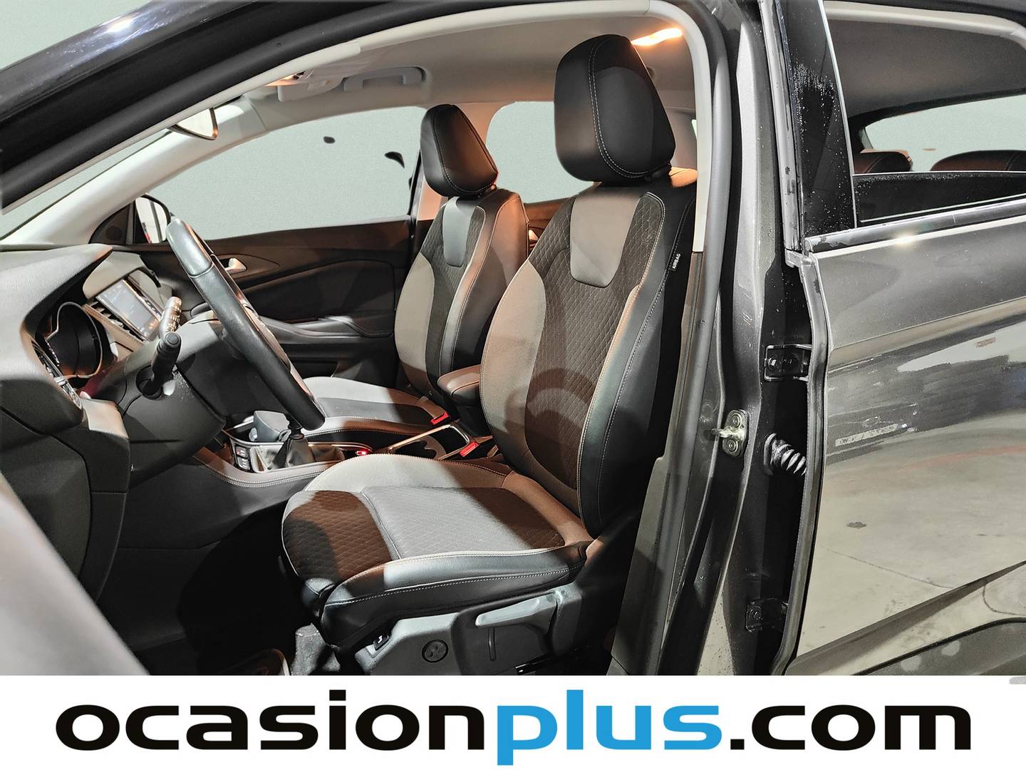 Foto asientos delanteros Opel Grandland X Opel Grandland X 1.2 Turbo Ultimate (130 CV)
