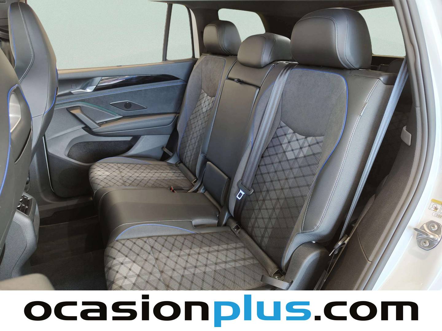 Fotos maletero Volkswagen Tayron Volkswagen Tayron R-Line 1.5 eTSI (150 CV) DSG 7 Plazas