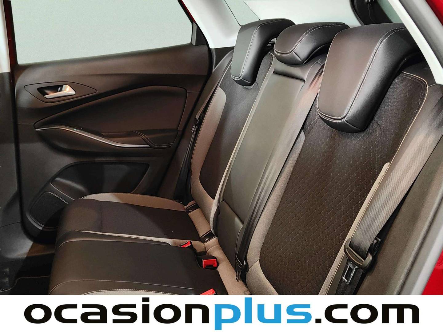 Foto asientos traseros Opel Grandland X Opel Grandland X 1.2 Turbo Design Line Auto (130 CV)