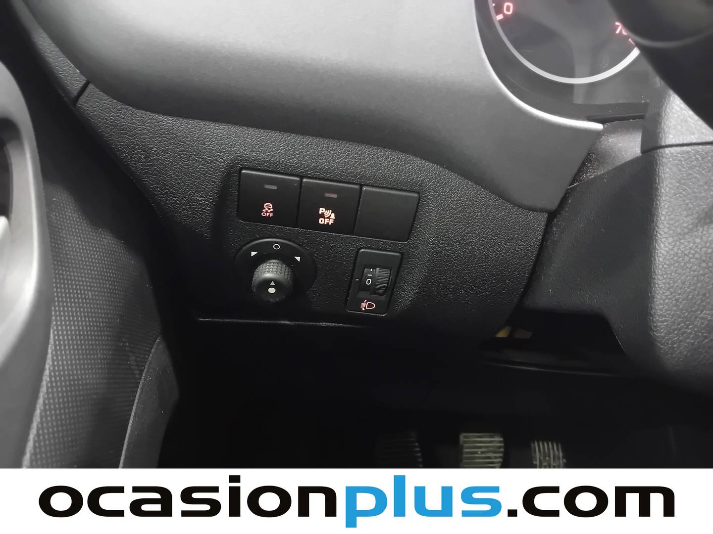 Foto Peugeot Partner Peugeot Partner Tepee Combi 1.6 BlueHDI Adventure Edition (100 CV)