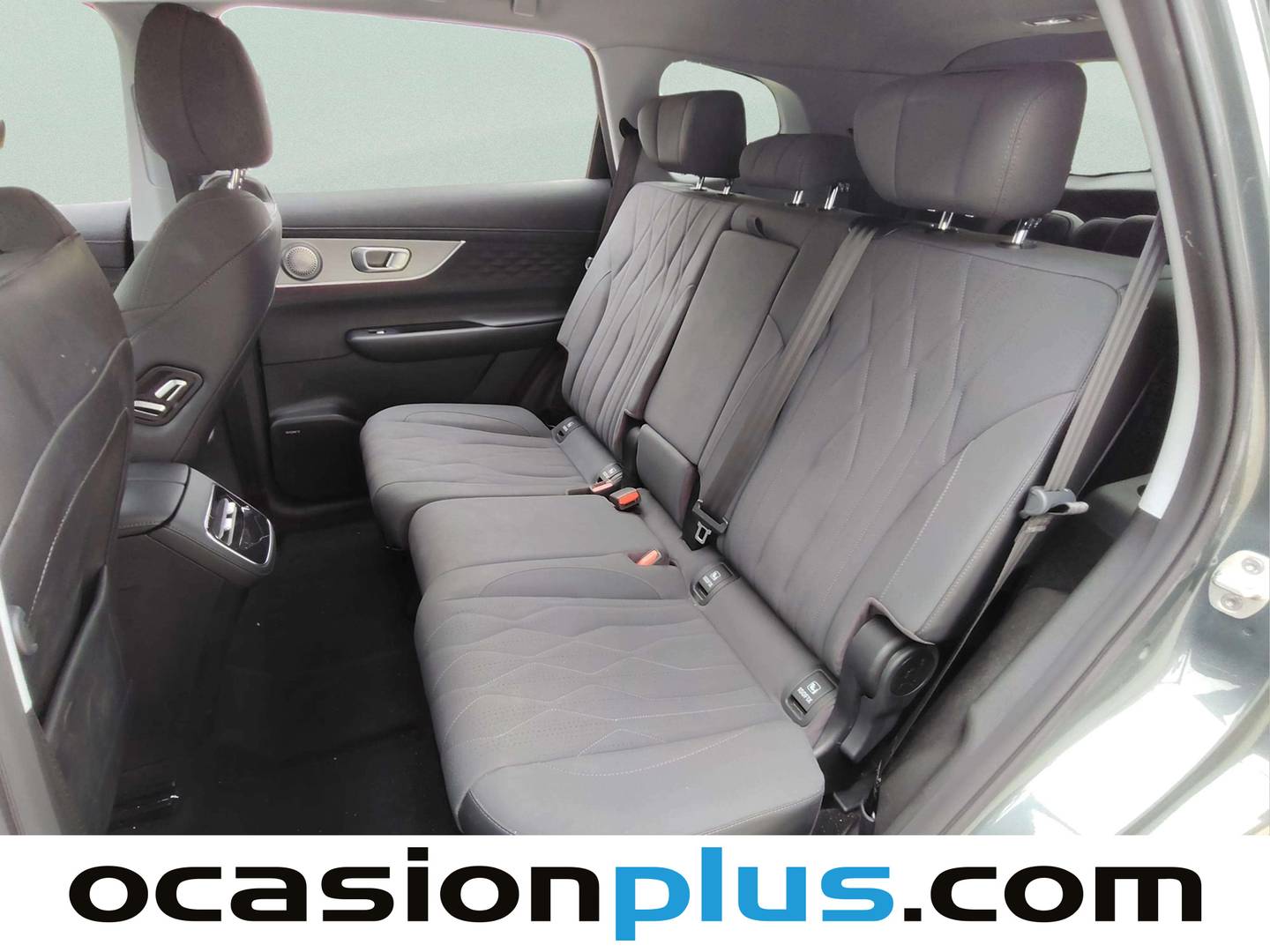EBRO S800 EBRO S800 1.6 TGDI Premium DCT (147 CV) 7 Plazas de segunda mano