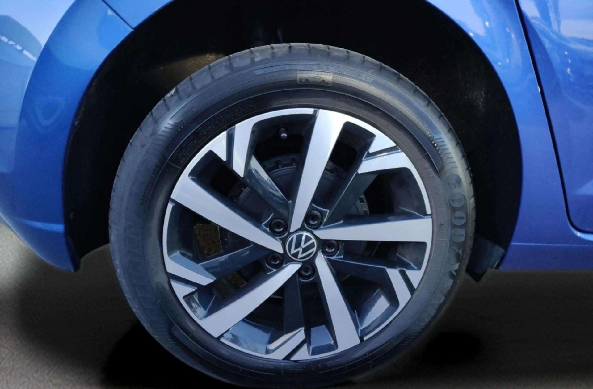 Volkswagen Polo ``más`` 1.0 TSI DSG - foto 34