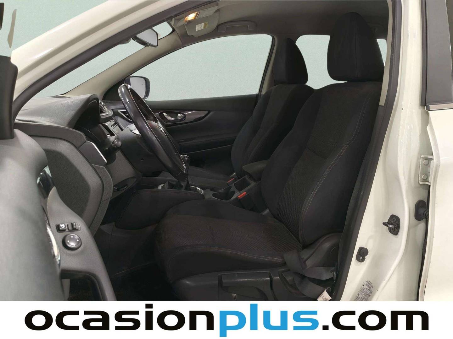 Foto asientos delanteros Nissan QASHQAI Nissan Qashqai DIG-T 115 N-Connecta 4x2 (115 CV)