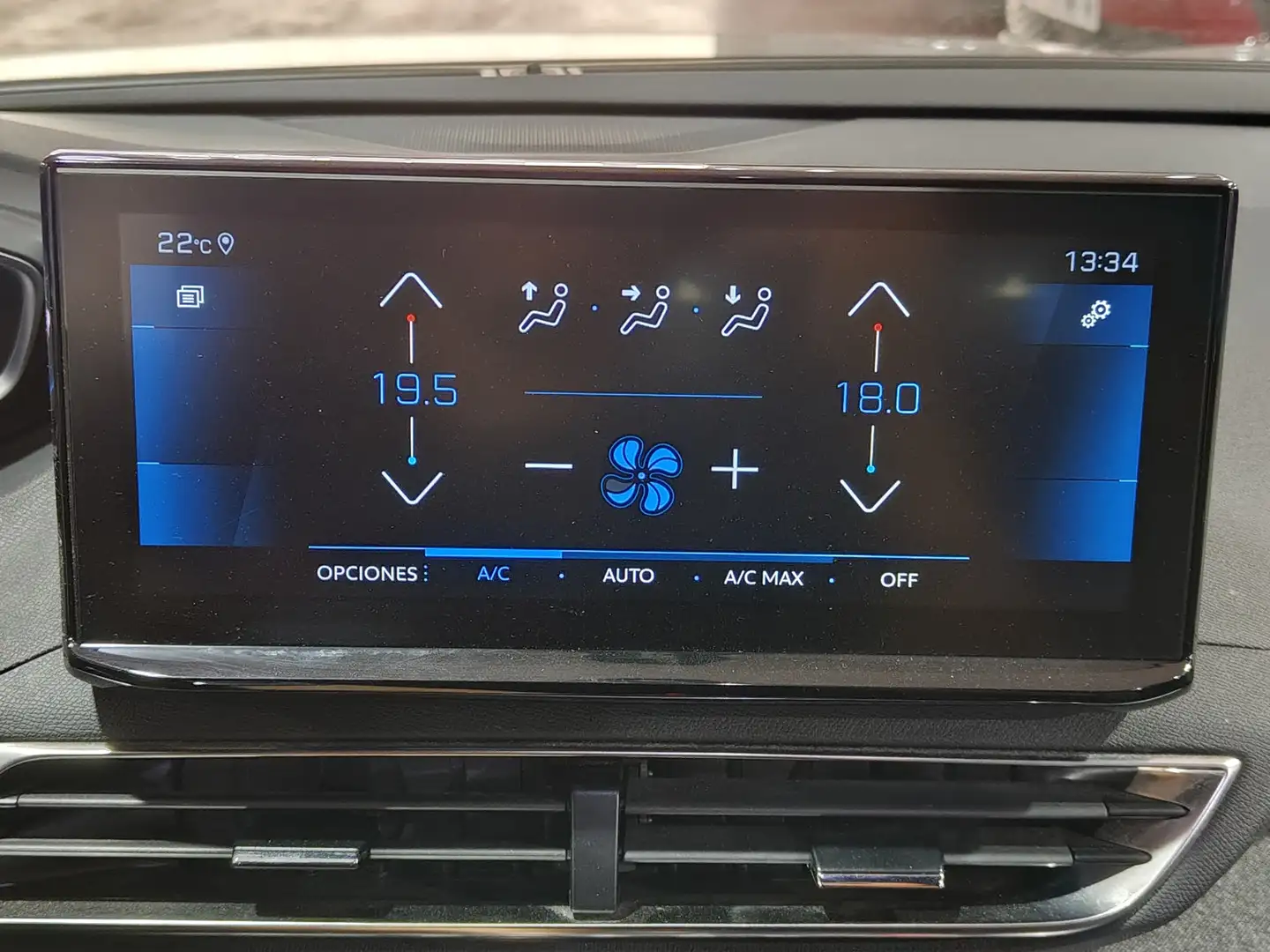 Foto Peugeot 5008 Peugeot 5008 PureTech 130 S&S Allure Pack EAT8 (130 CV) 7 Plazas