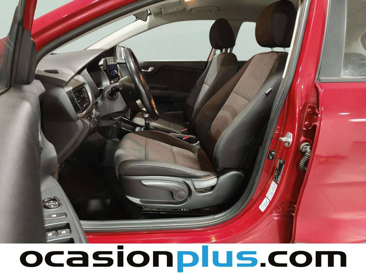 Foto asientos delanteros KIA Stonic KIA Stonic 1.0 T-GDi Drive (100 CV)
