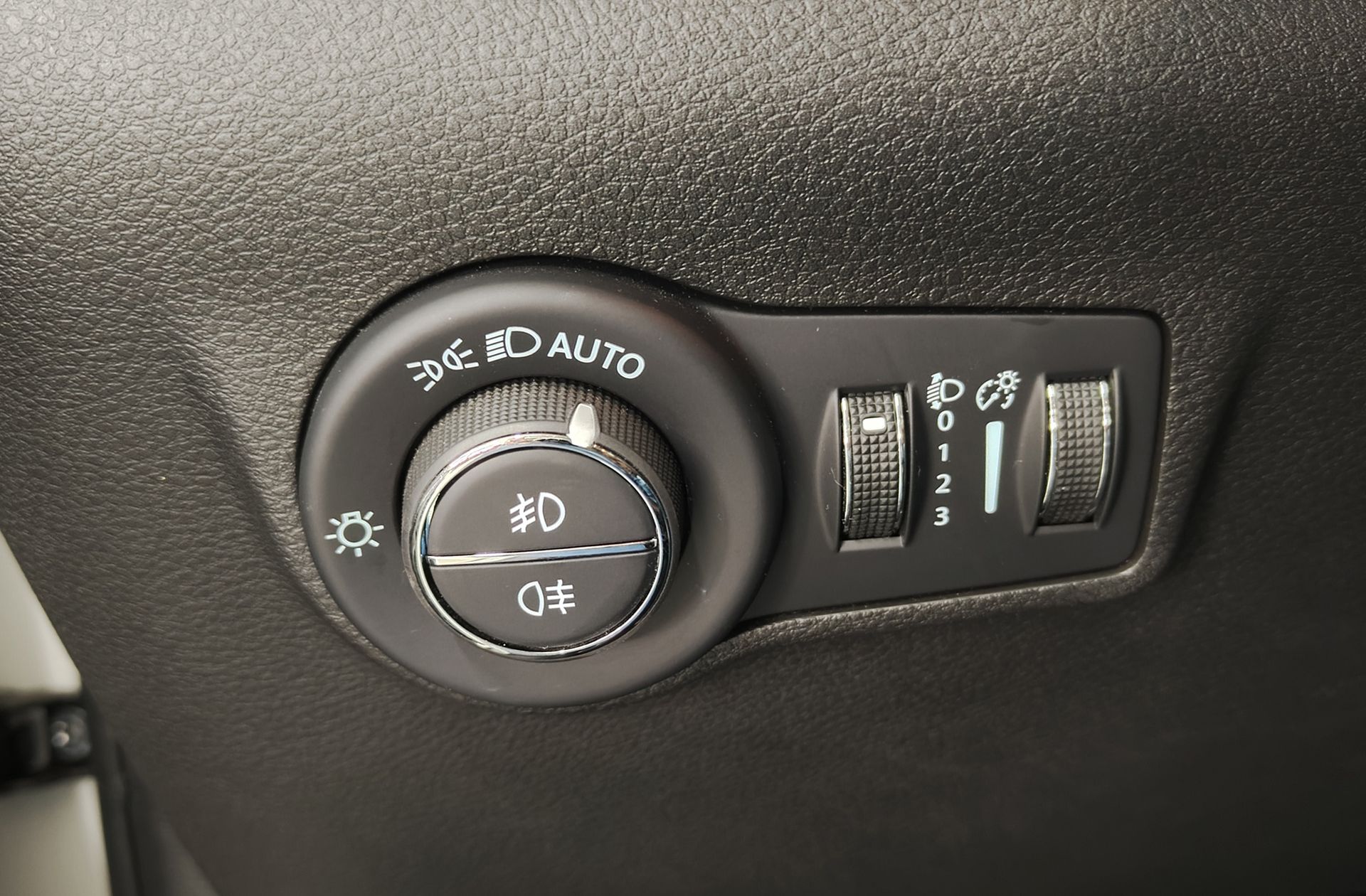 Jeep Compass 1.5 MHEV eHybrid Altitude Dct - foto 34