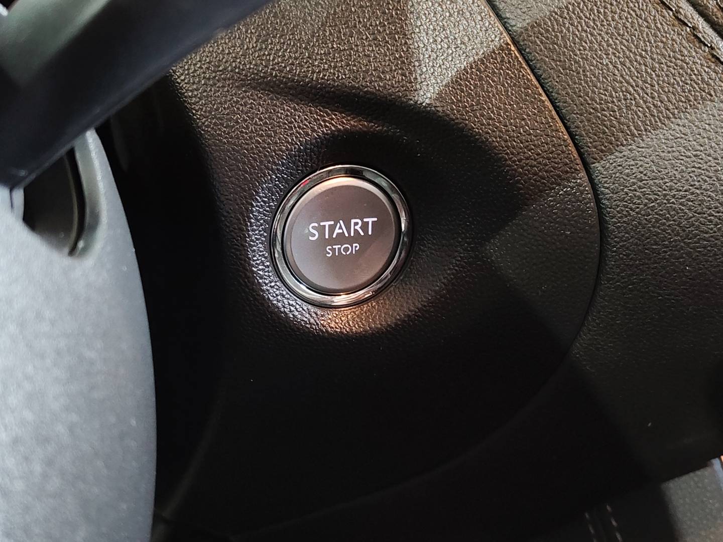 Foto Opel Grandland X Opel Grandland X 1.6 CDTi Excellence (120 CV)