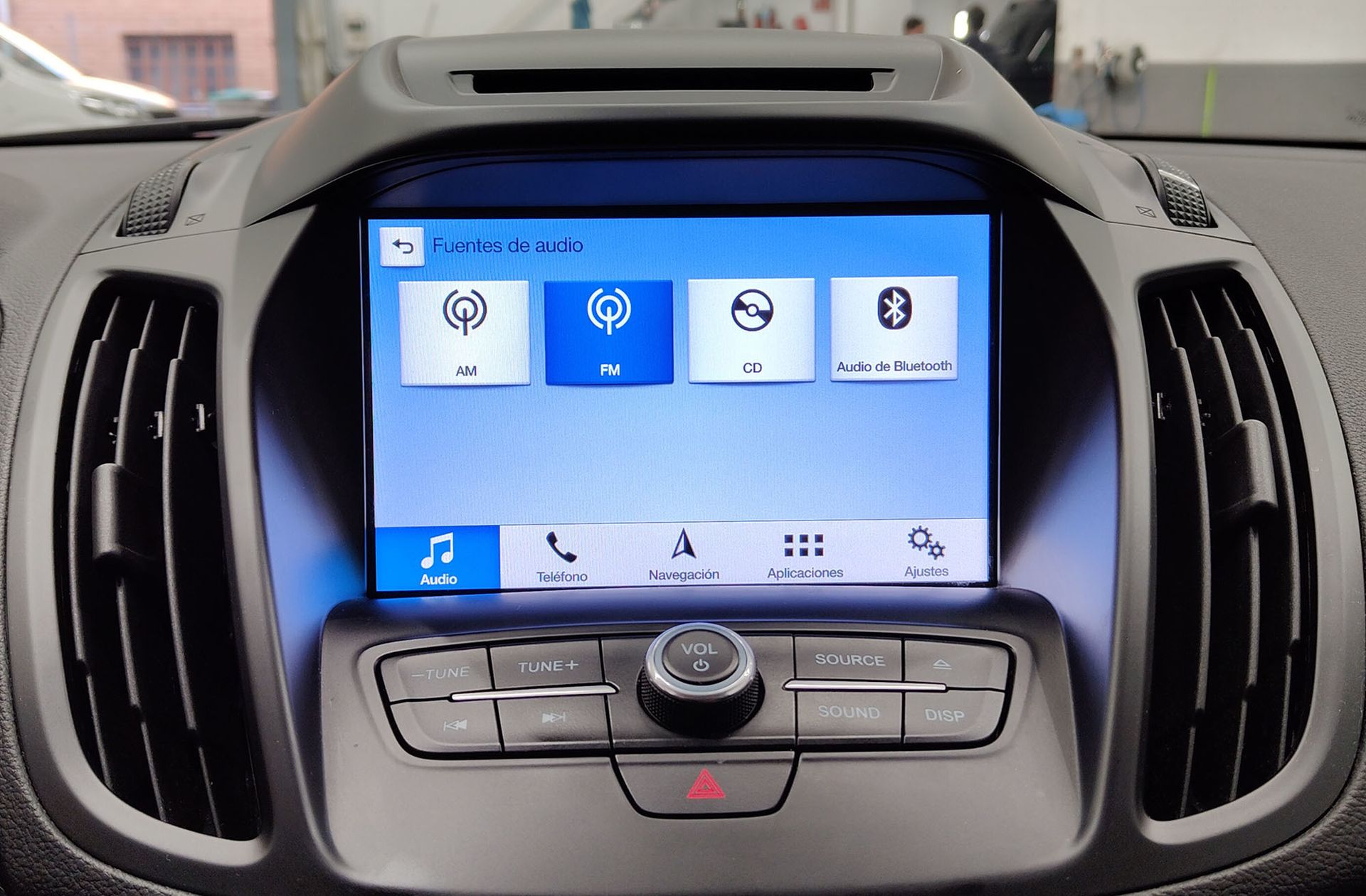 Ford Kuga 1.5 EcoBoost Trend+ 4x2 - foto 40