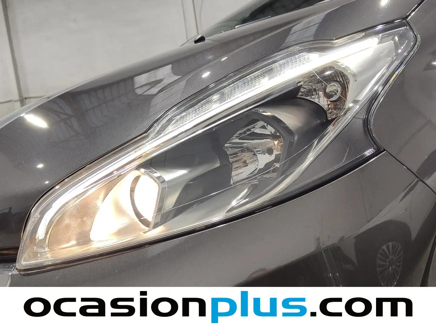 Foto Peugeot 208 Peugeot 208 PureTech 82 S&S Tech Edition (82 CV)