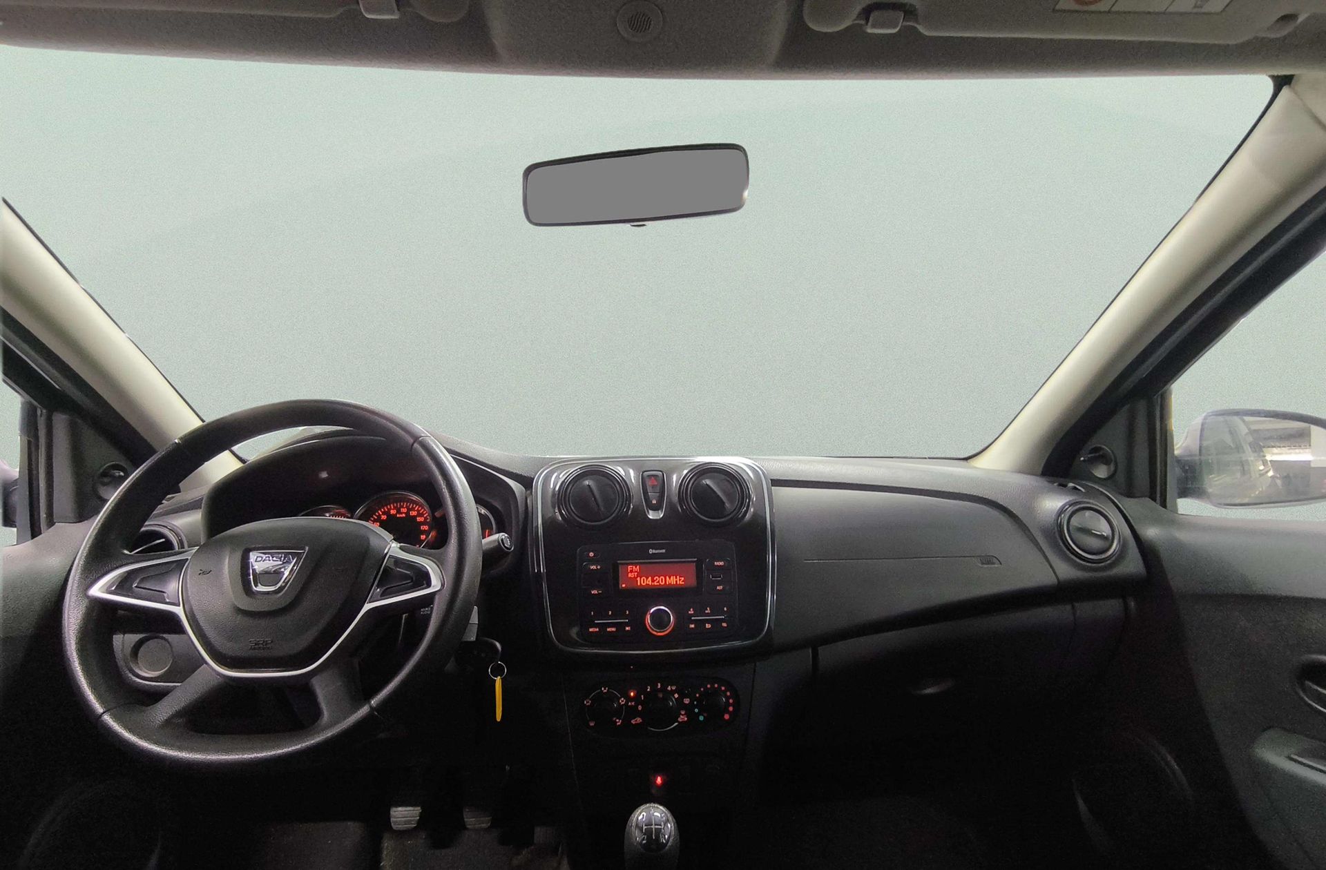 Dacia Logan Essential 1.0 - foto 5