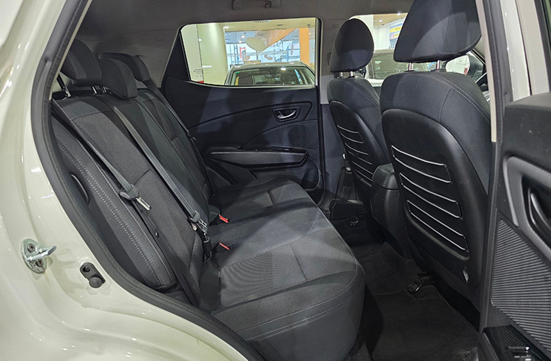 SsangYong Tivoli G12T Urban Plus - foto 16
