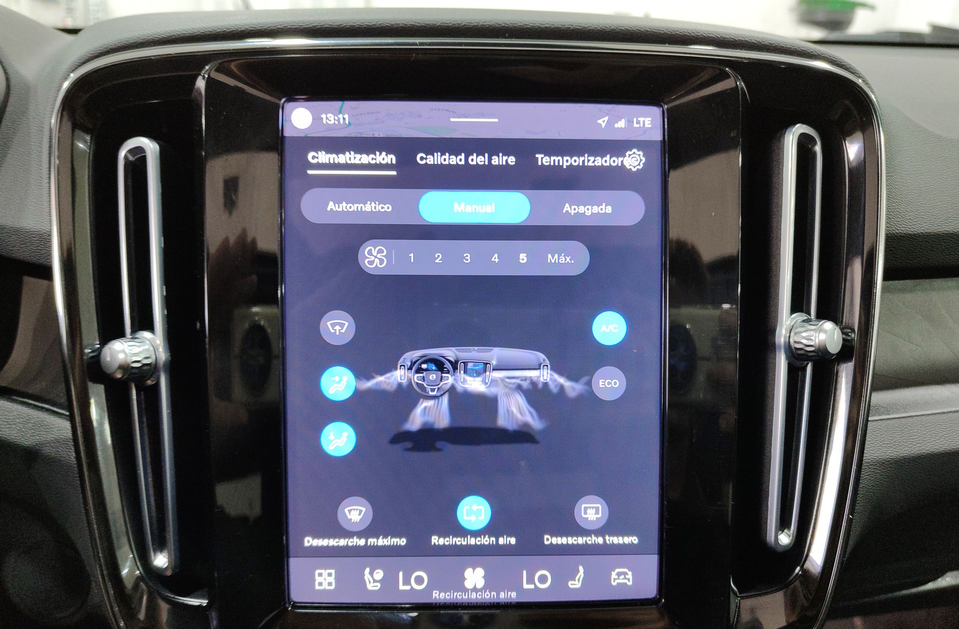 Volvo XC40 P8 Recharge Ultimate - foto 32