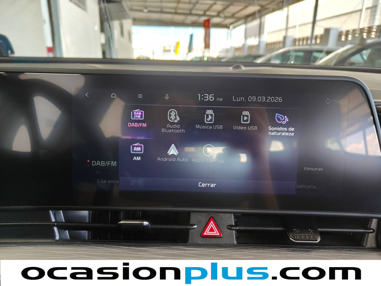 Equipamiento del KIA Sportage Kia Sportage 1.6 CRDi MHEV Business 4x2 DCT (136 CV)