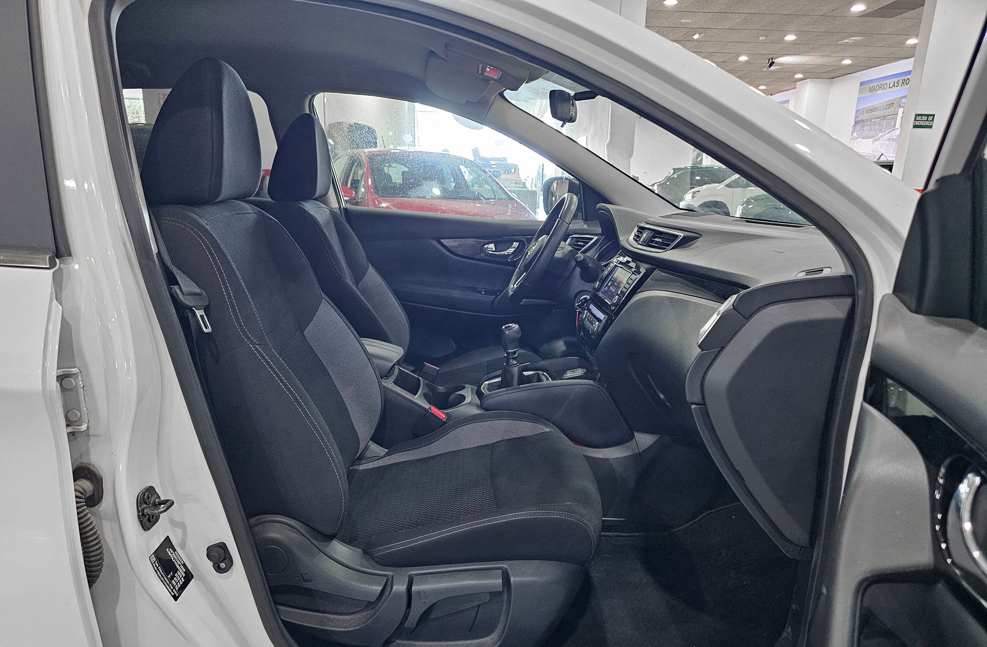 Nissan Qashqai DIG-T 140 Acenta 4x2 - foto 17