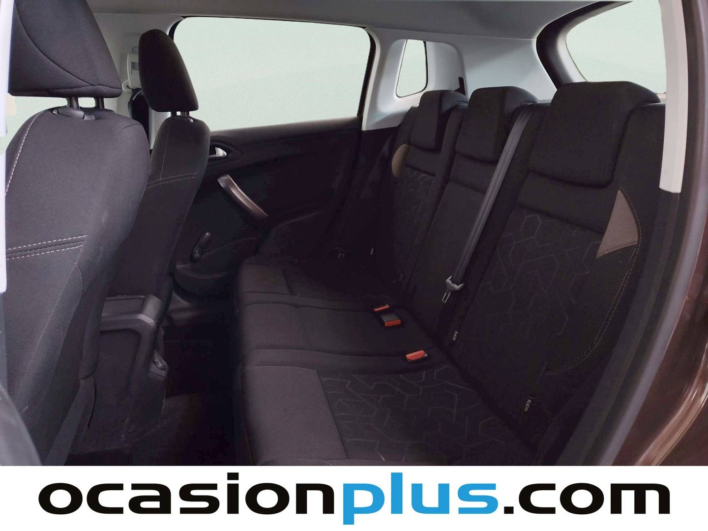 Foto asientos traseros Peugeot 2008 Peugeot 2008 e-HDI 92 Active (92 CV)