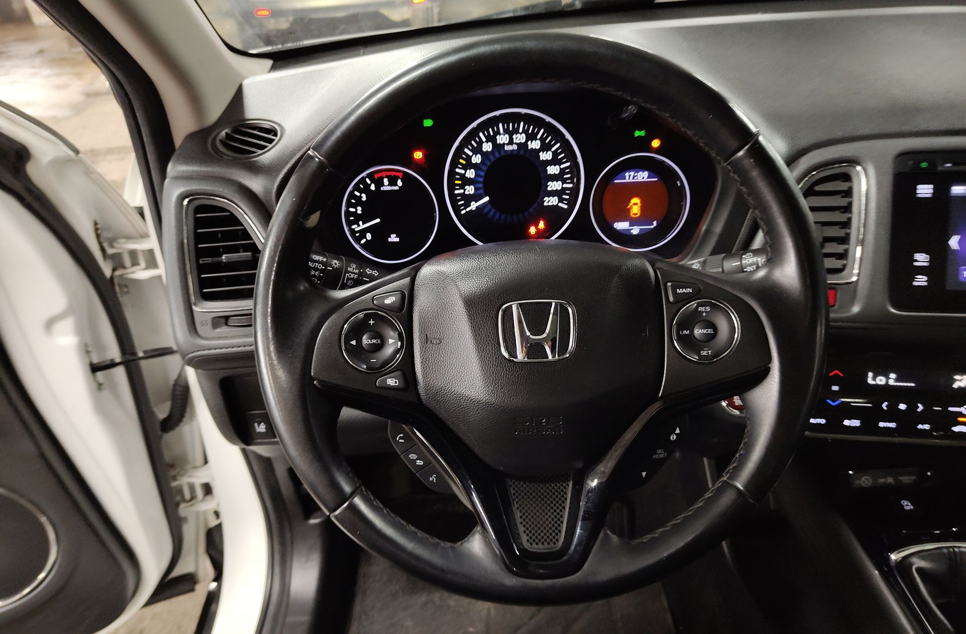 Honda HR-V 1.6 i-DTEC Executive - foto 22