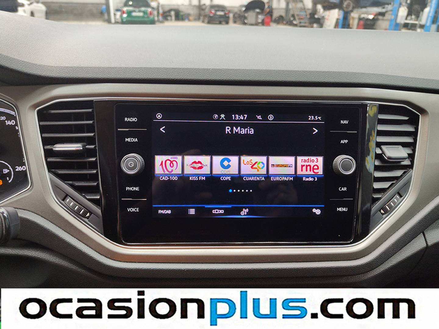 Foto Volkswagen T-Roc Volkswagen T-Roc Advance R-Line 1.0 TSI (110 CV)