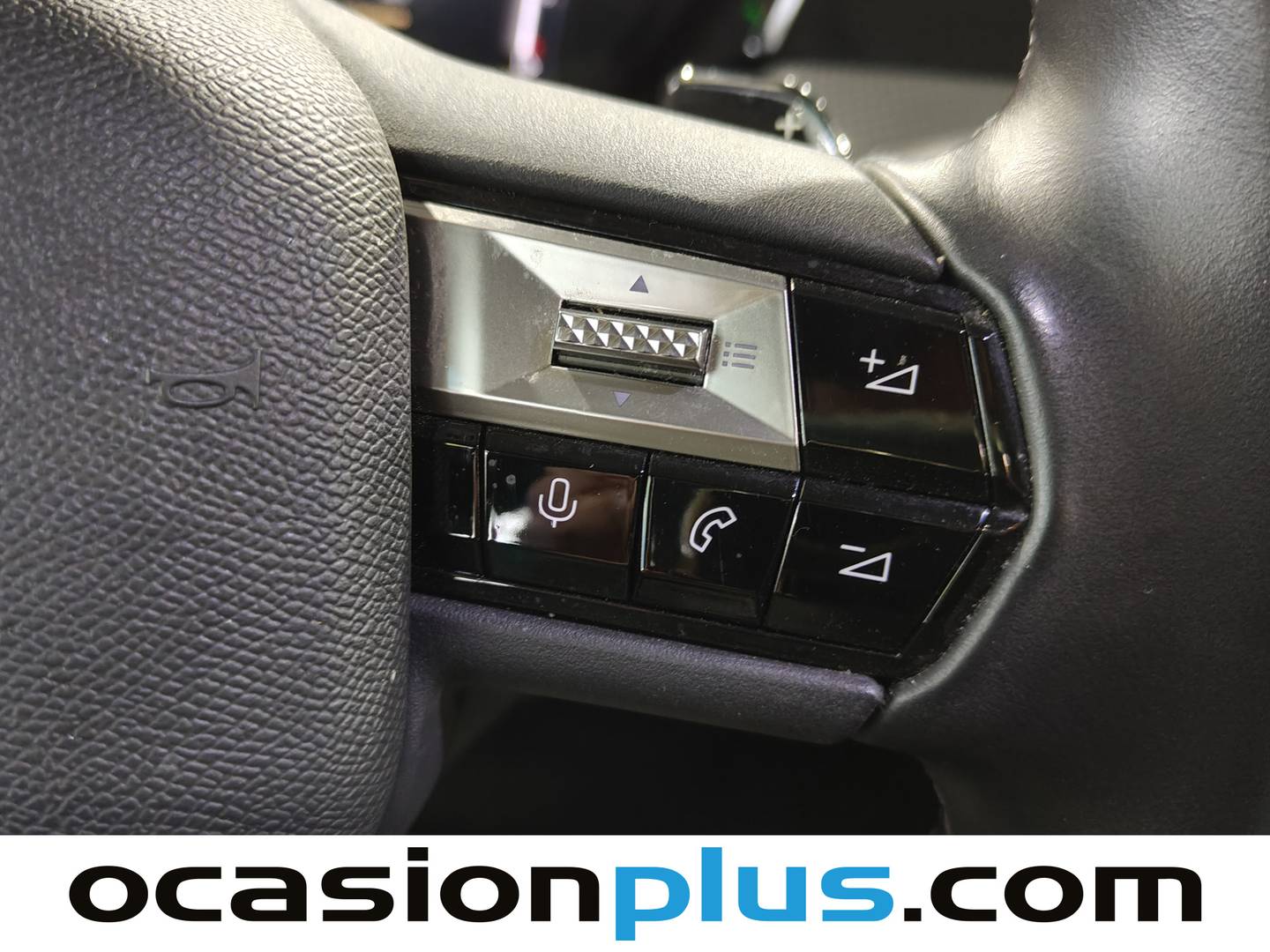 Foto DS DS 4 DS DS4 BlueHDi 130 Bastille Auto (130 CV)