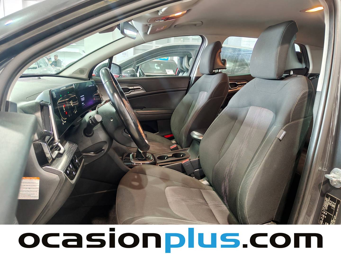 Foto asientos delanteros KIA Sportage KIA Sportage 1.6 T-GDi MHEV (150CV) Drive 4x2
