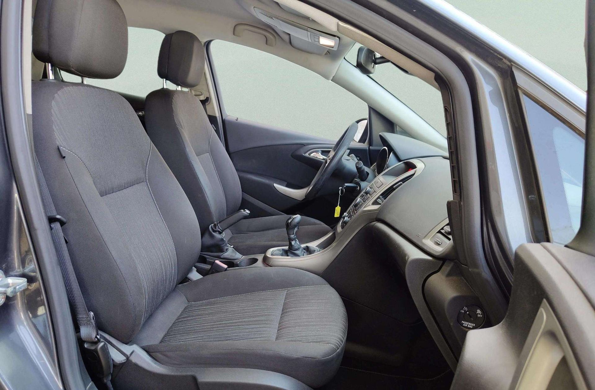 Opel Astra 1.4 Enjoy - foto 14
