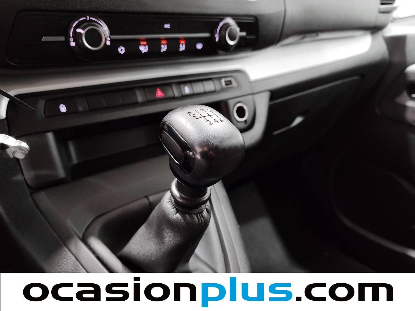 Foto Peugeot Traveller Peugeot Traveller 1.6 BlueHDi Business Standard (115 CV) 9 Plazas