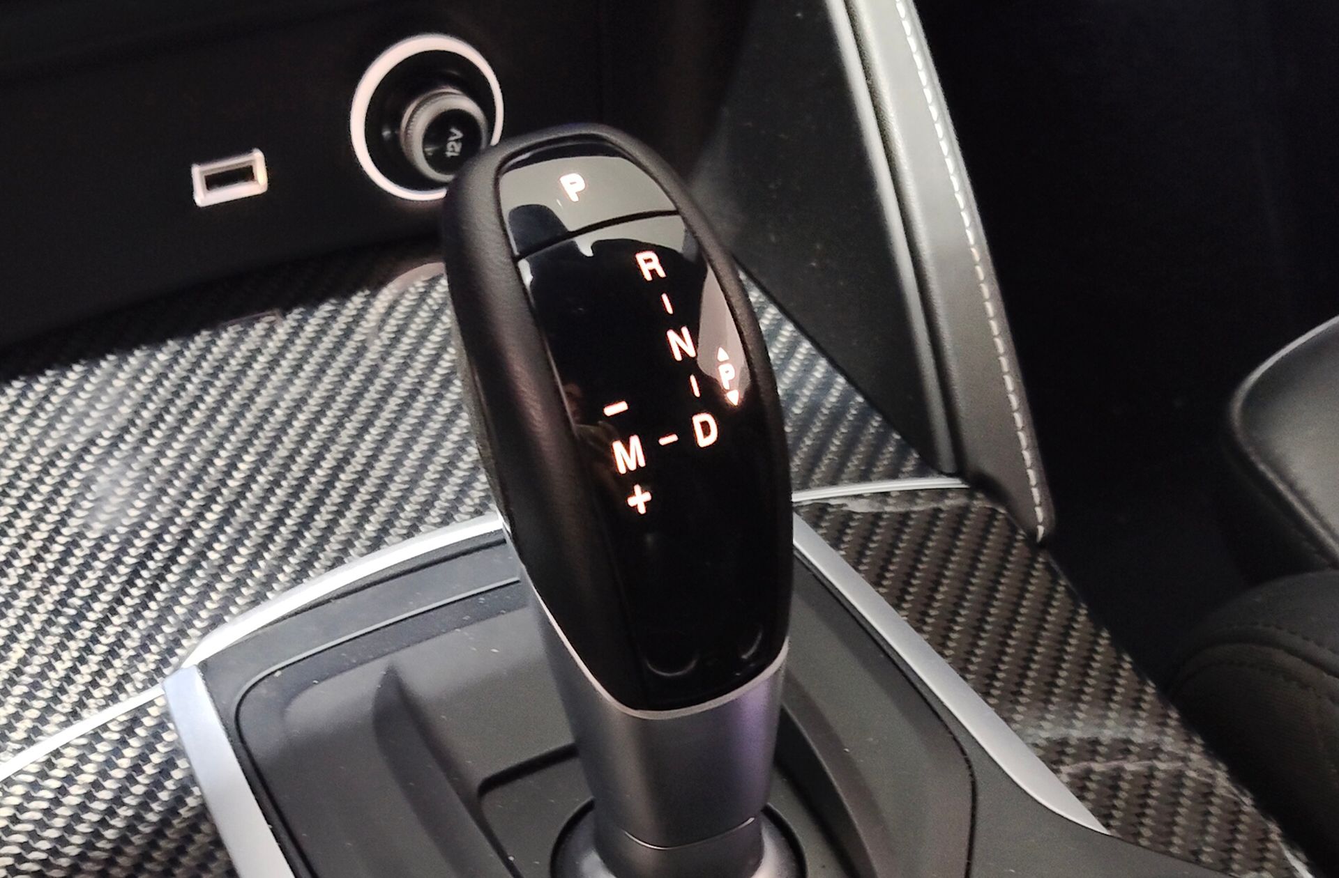 Alfa Romeo Stelvio 2.9 Gasolina Quadrifoglio Q4 - foto 5