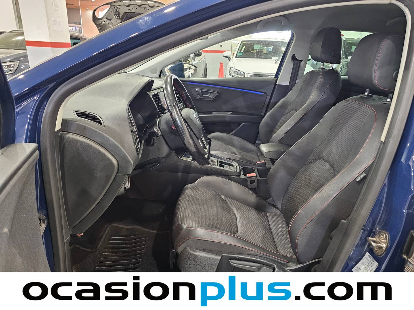 Foto asientos delanteros Seat León Seat León 1.4 TSI S&S ACT FR Plus (150 CV)