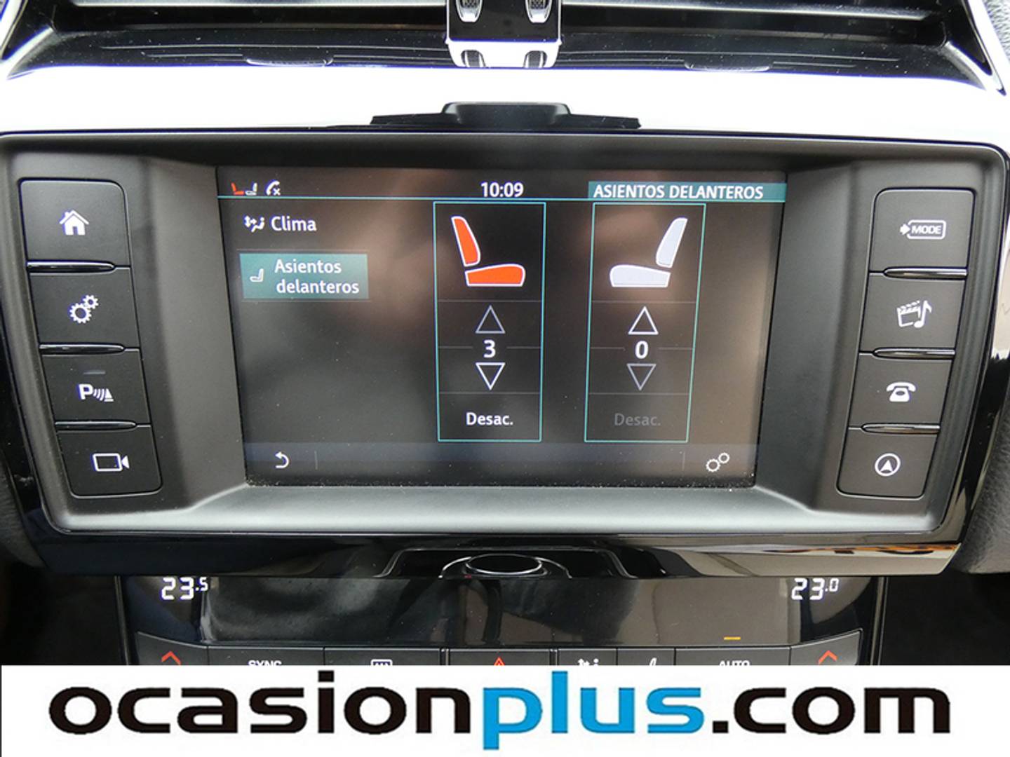 Foto Jaguar XE Jaguar XE 2.0 Diesel Pure RWD AUTO (180 CV)