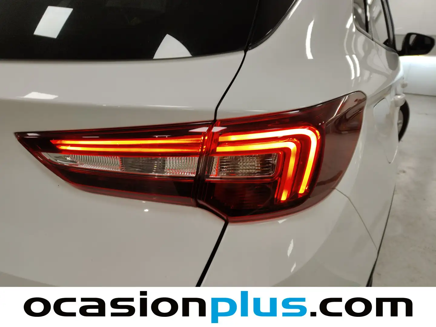 Foto Opel Grandland X Opel Grandland X 1.2 Turbo 120 Aniversario (130 CV)