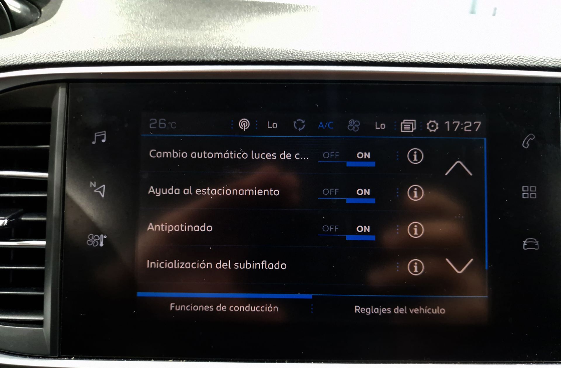 Peugeot 308 BlueHDi 130 Allure - foto 11