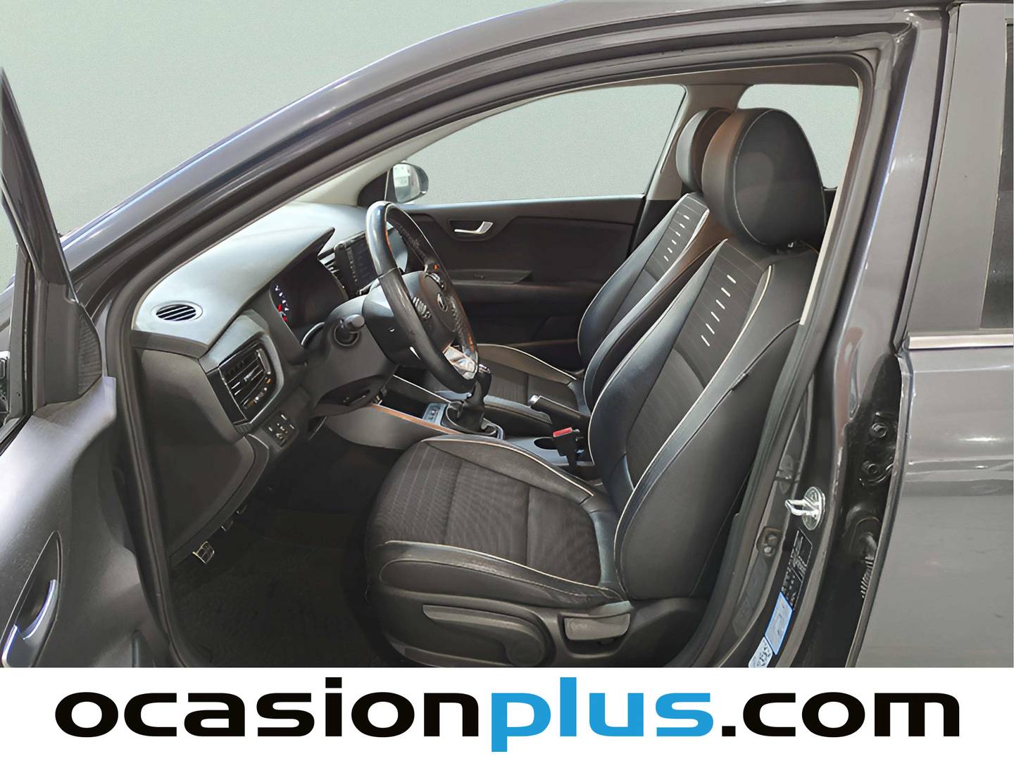 Foto asientos delanteros KIA Rio Kia Rio 1.2 CVVT GT Line (84 CV)
