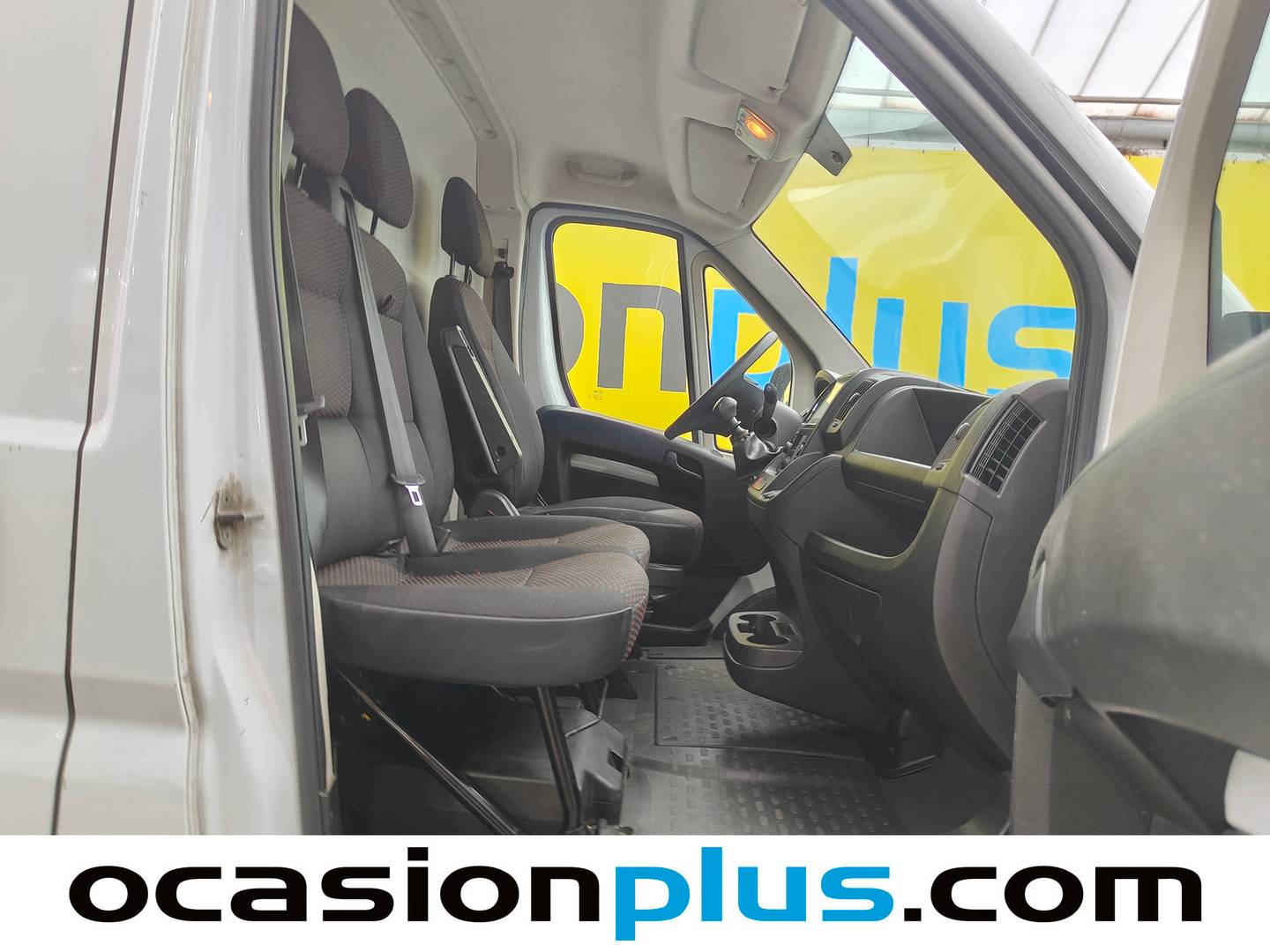 Fotos maletero Peugeot Boxer Peugeot Boxer BlueHDi 140 S&S 335 L3H2 (140 CV)