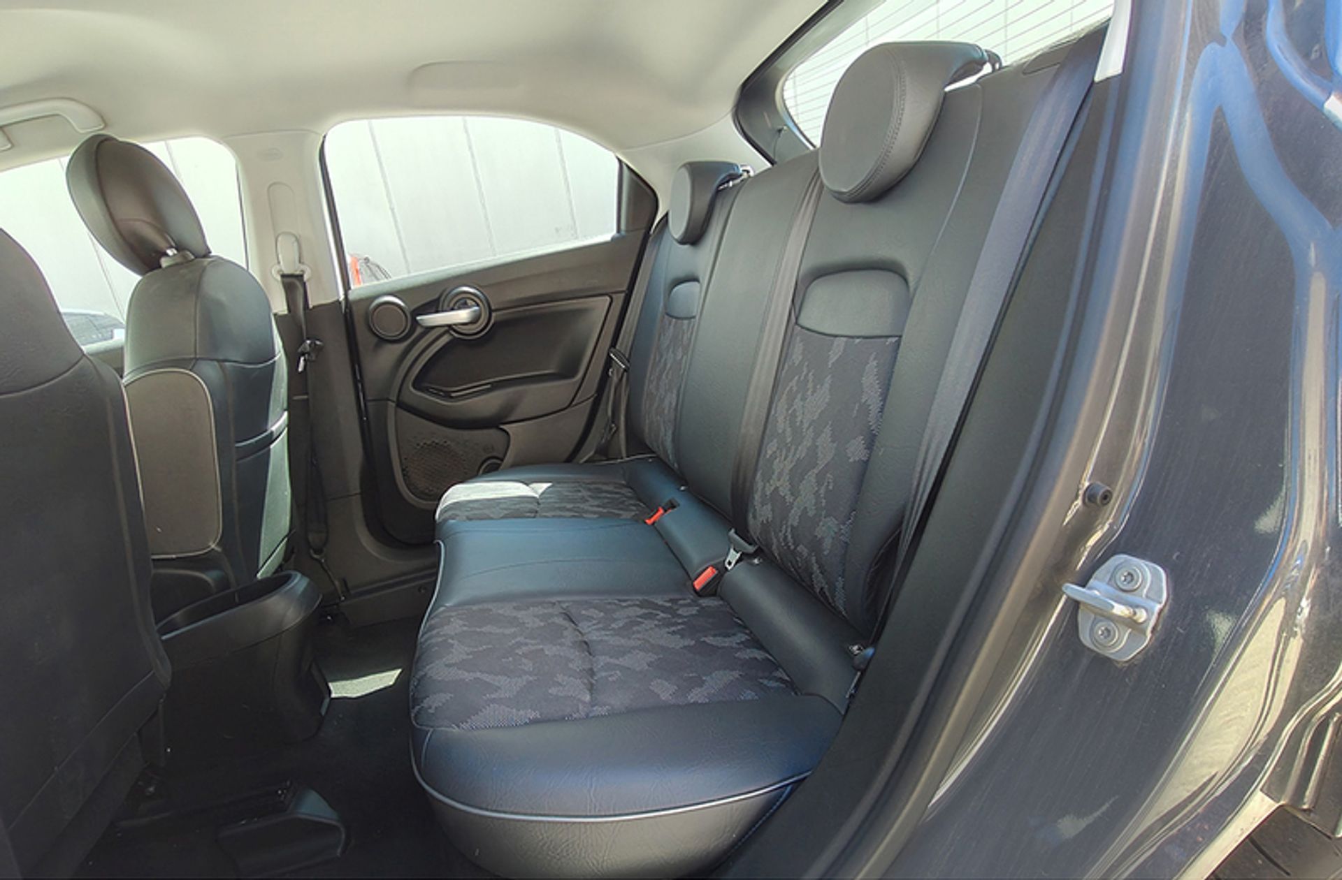 Fiat 500X 1.6 MultiJet Cross 4x2 - foto 12