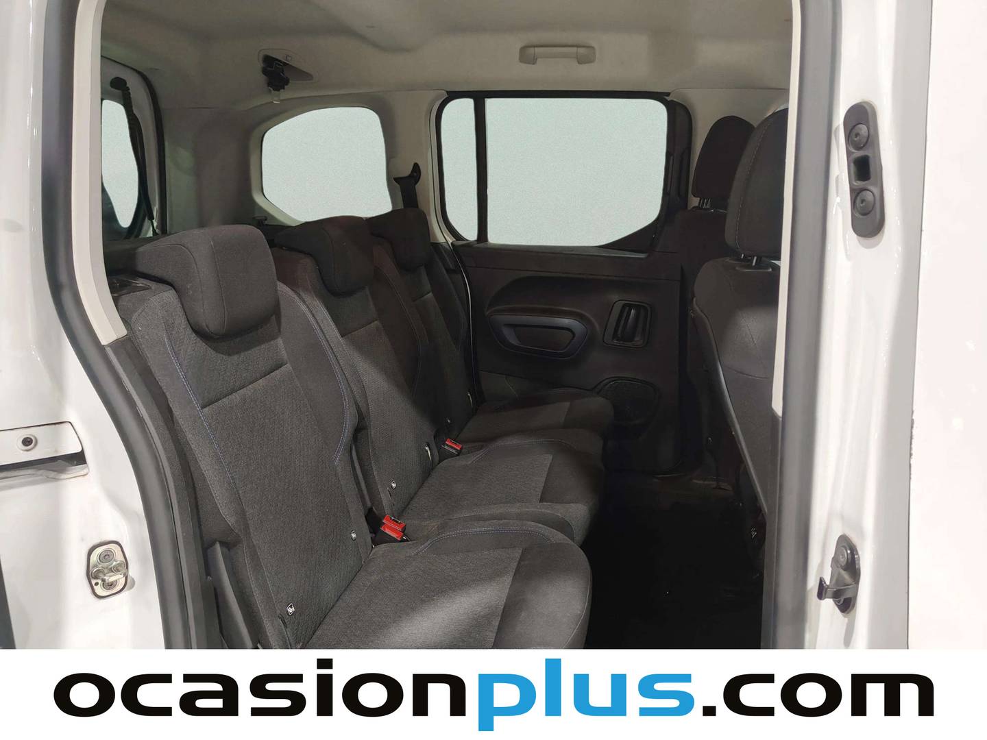 Foto Peugeot Rifter Peugeot Rifter PureTech 130 Allure Pack Standard EAT8 (130 CV)