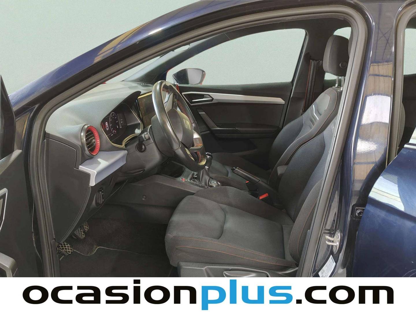 Foto asientos delanteros Seat Ibiza Seat Ibiza 1.0 TSI FR Plus (110 CV)