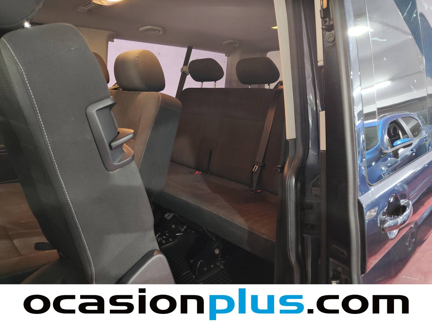 Extras y acabados del Volkswagen Caravelle Volkswagen Caravelle Premium Batalla Larga 2.0 TDI BMT (150 CV) DSG