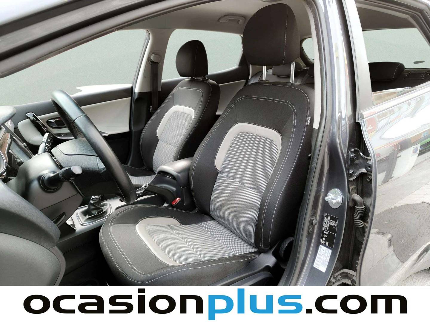 Foto asientos delanteros KIA Ceed Kia Ceed 1.0 T-GDi Eco-Dynamics x-Tech17 (120 CV)