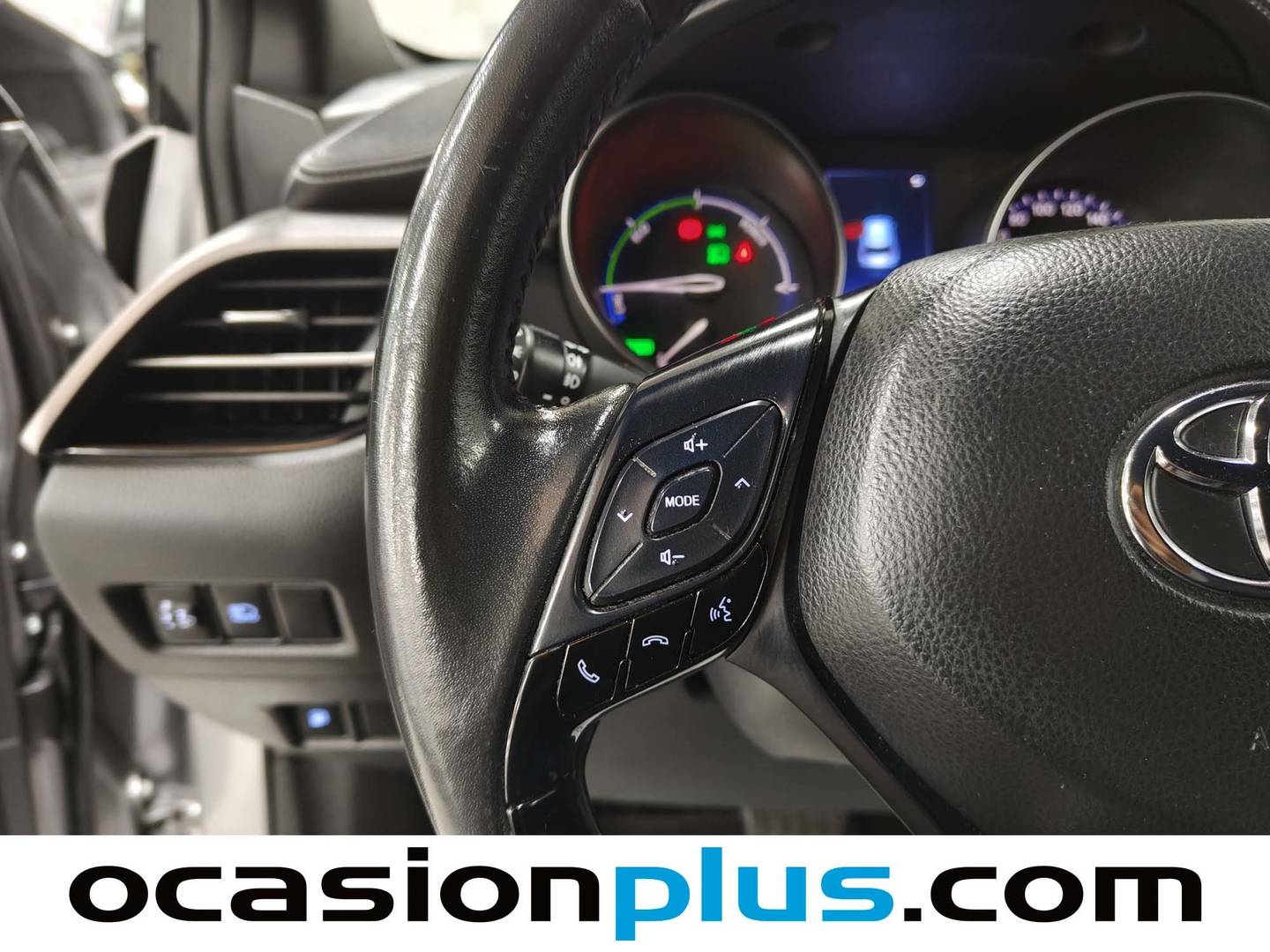 Foto Toyota C-HR Toyota C-HR 1.8 125H Active (122 CV)