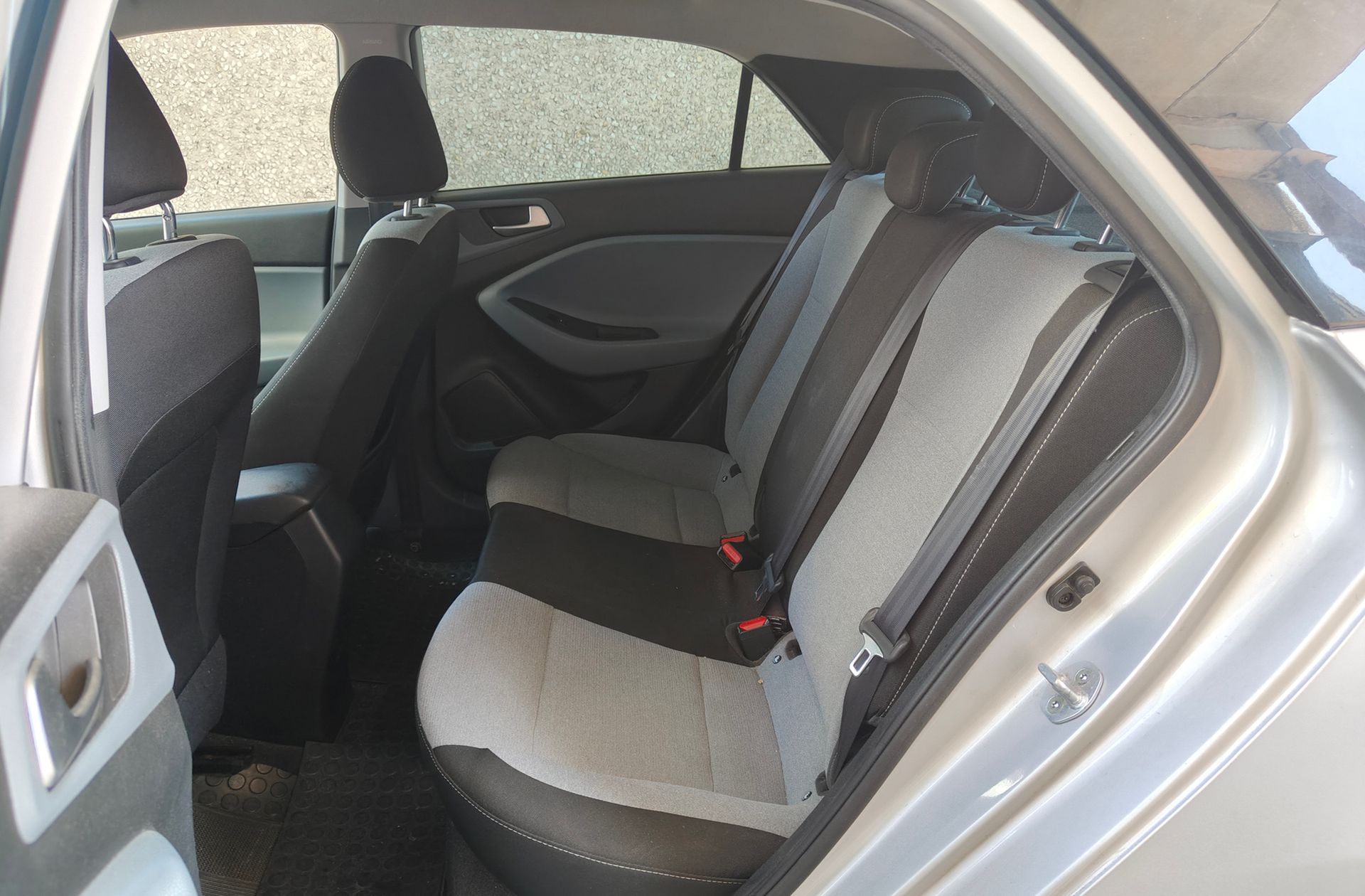 Hyundai i20 1.4 MPI Tecno - foto 9