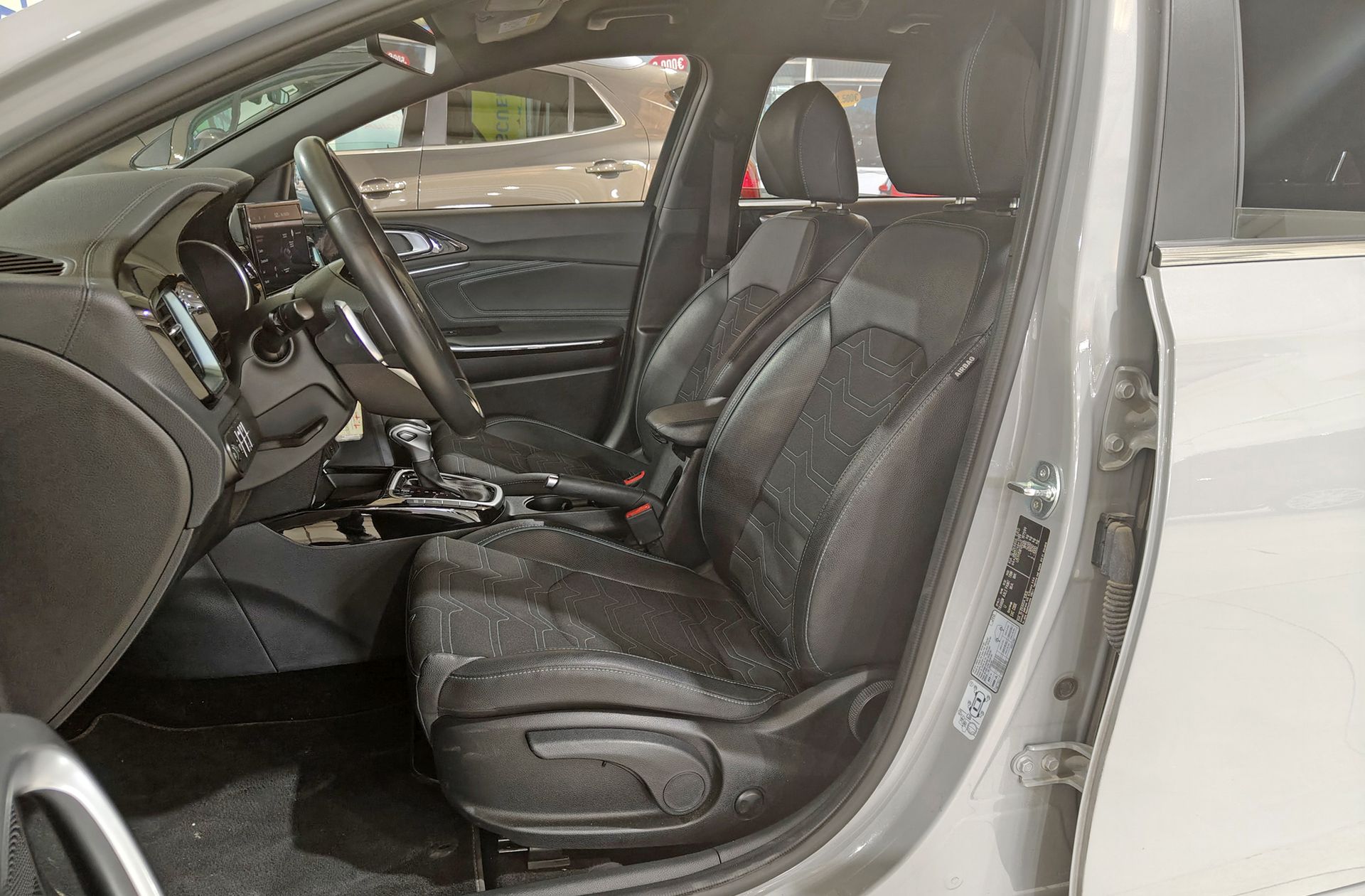 Kia Ceed 1.0 MHEV Style Edition DCT - foto 10