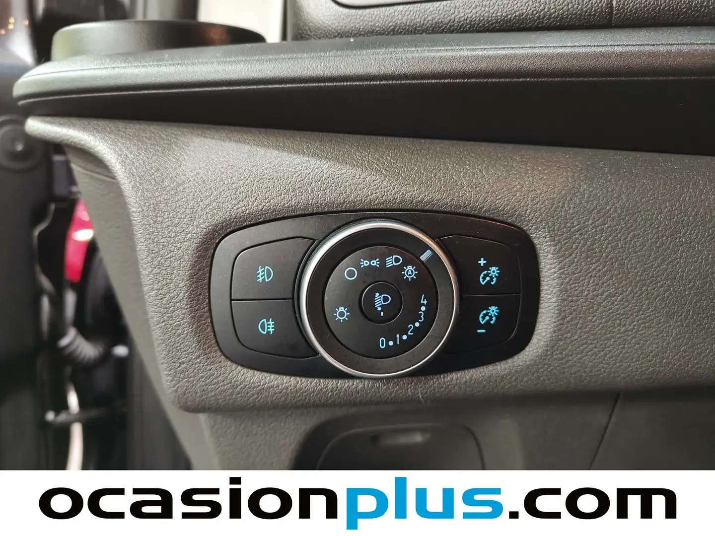 Foto Ford Transit Custom Ford Transit Custom Kombi 2.0 TDCI 320 L1 Trend  9 Plazas  (130 CV)