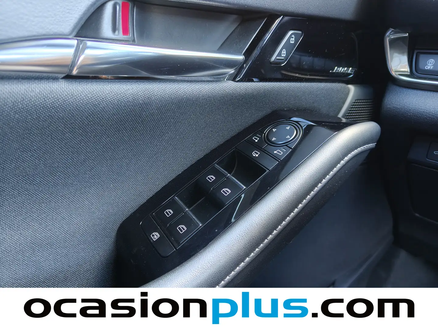 Foto Mazda CX-30 Mazda CX-30 2.0 e-Skyactiv-X Zenith AT  (186 CV)