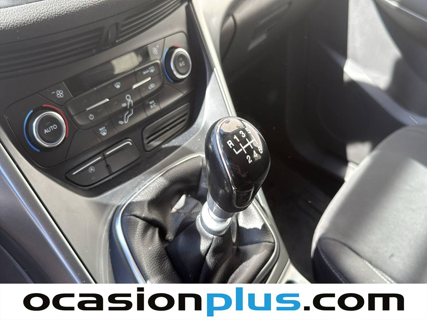 Ford Kuga Ford Kuga 2.0 TDCI Business 4x2 S&S (150 CV) de segunda mano